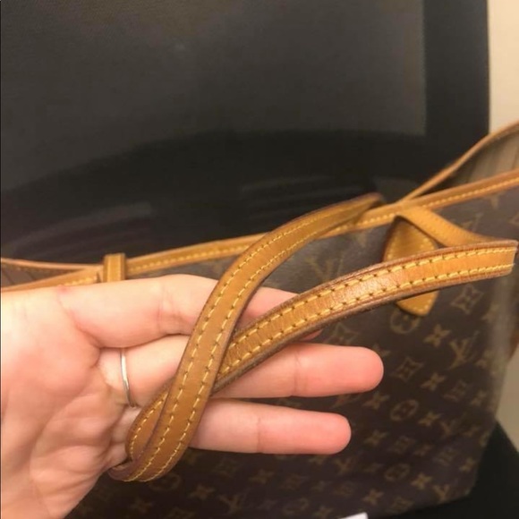 Louis Vuitton Neverfull - Picture 3 of 6